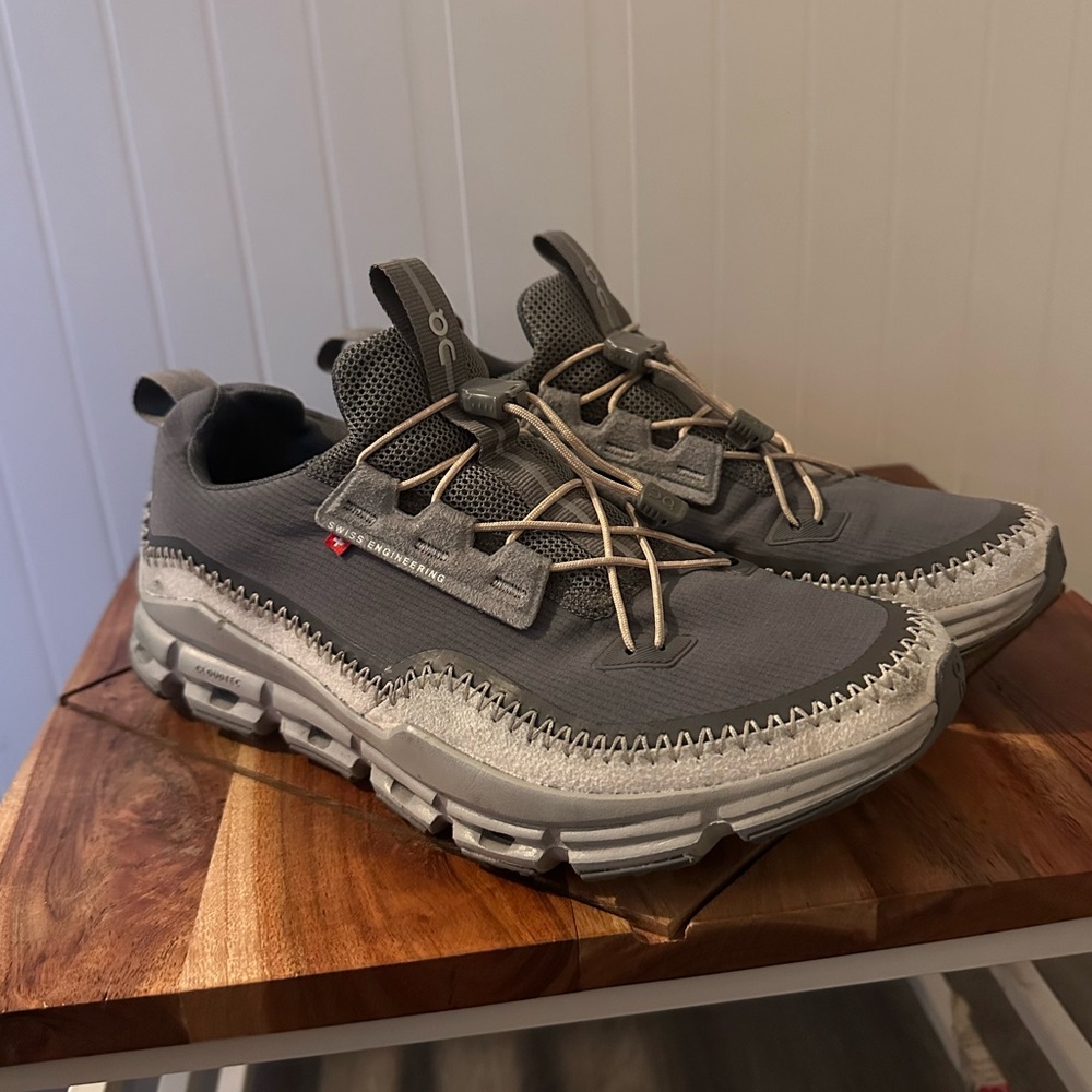 On women sneaker